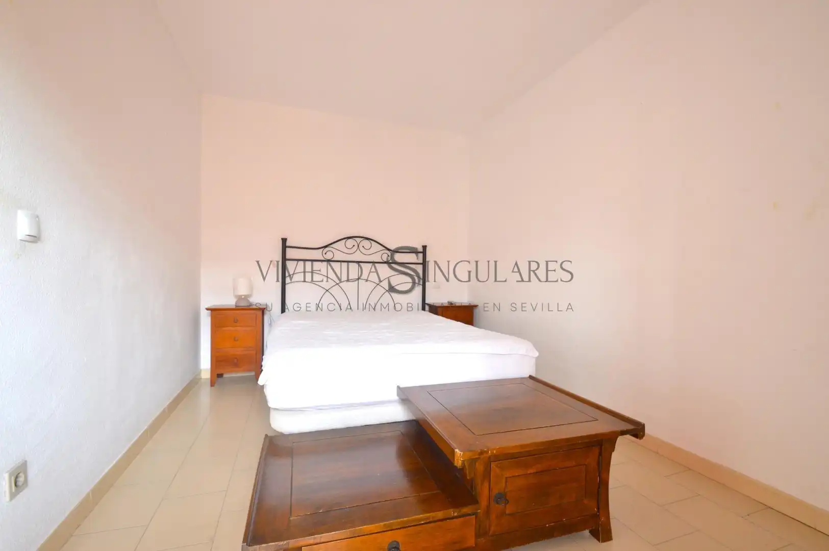 Bedroom of Detached homes for sale in Sevilla  with Air Conditioner, Private garden and Terrace