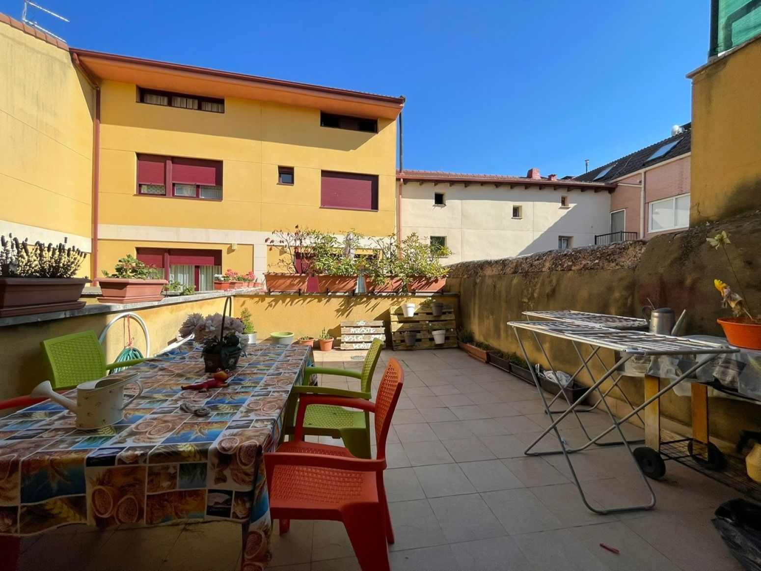 Terrace of House or chalet for sale in Burgos Capital  with Heating and Parquet flooring