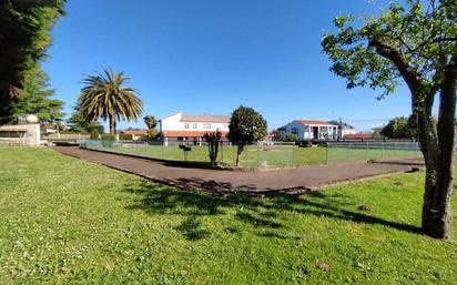 Vista exterior de Casa o xalet en venda en Abegondo amb Calefacció, Parquet i Terrassa