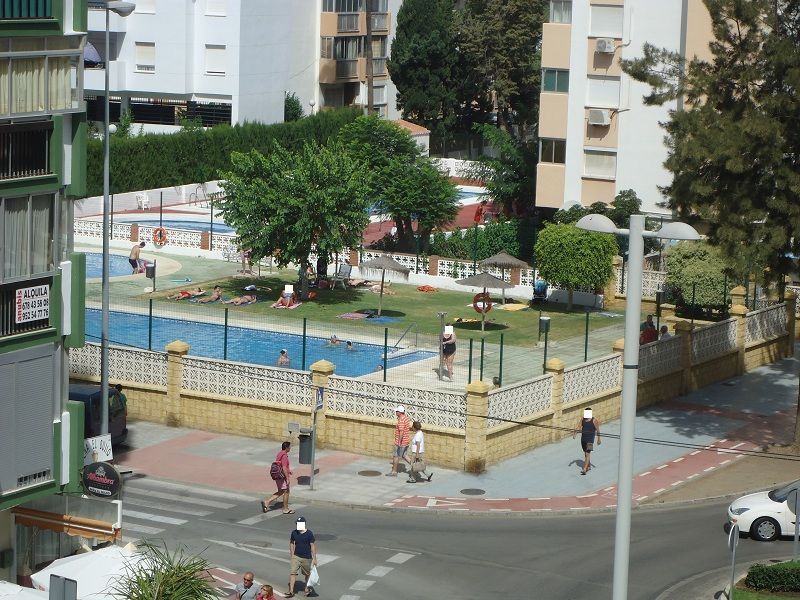 Piscina de Estudio en venta en Vélez-Málaga con Aire acondicionado, Calefacción y Amueblado