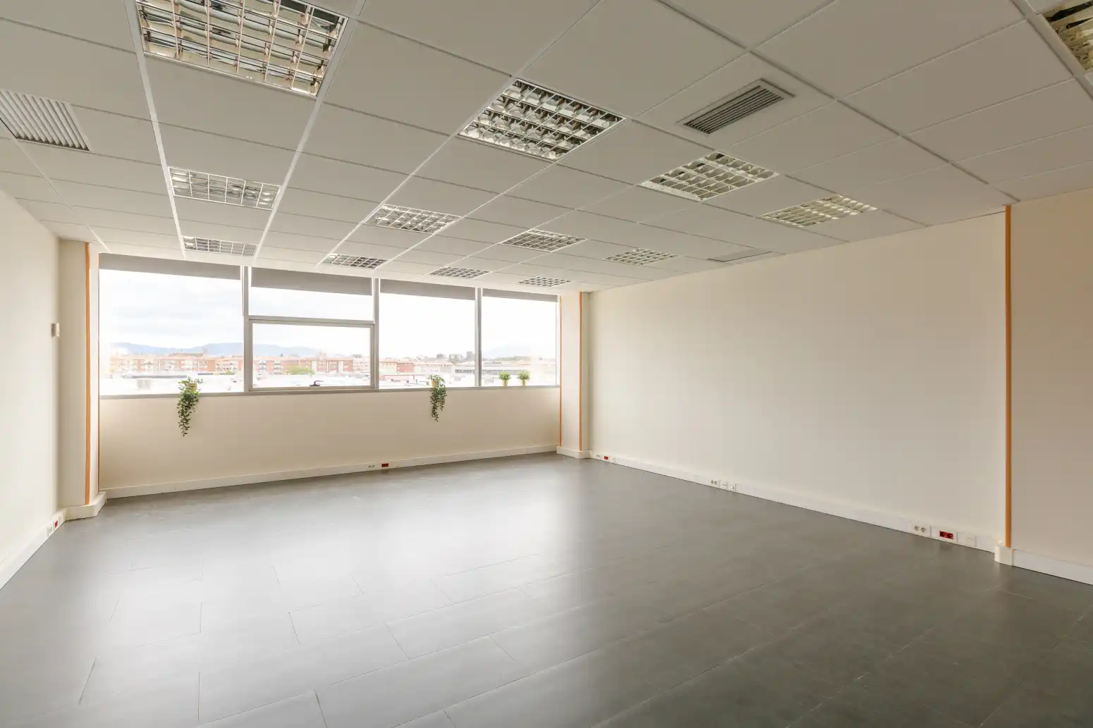 Office for sale in Ansoáin / Antsoain  with Air Conditioner