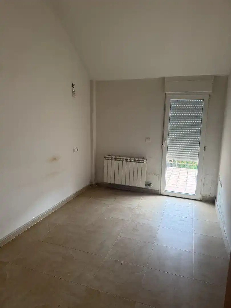 Habitación de Casa o chalet en venta en Villaverde de Medina con Jardín privado, Trastero y Balcón