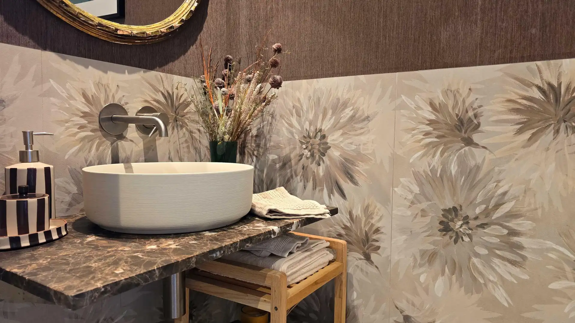 Bathroom of Apartments for rent in Marbella  with Air Conditioner, Heating and Furnished