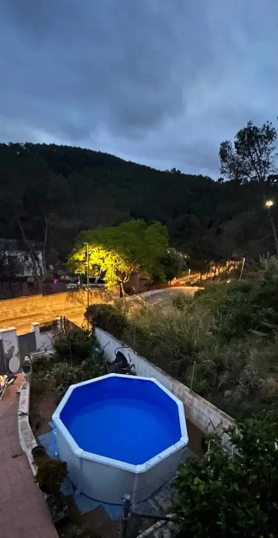 Vista exterior de Pis de lloguer en Sant Pere de Ribes amb Aire condicionat, Jardí privat i Terrassa
