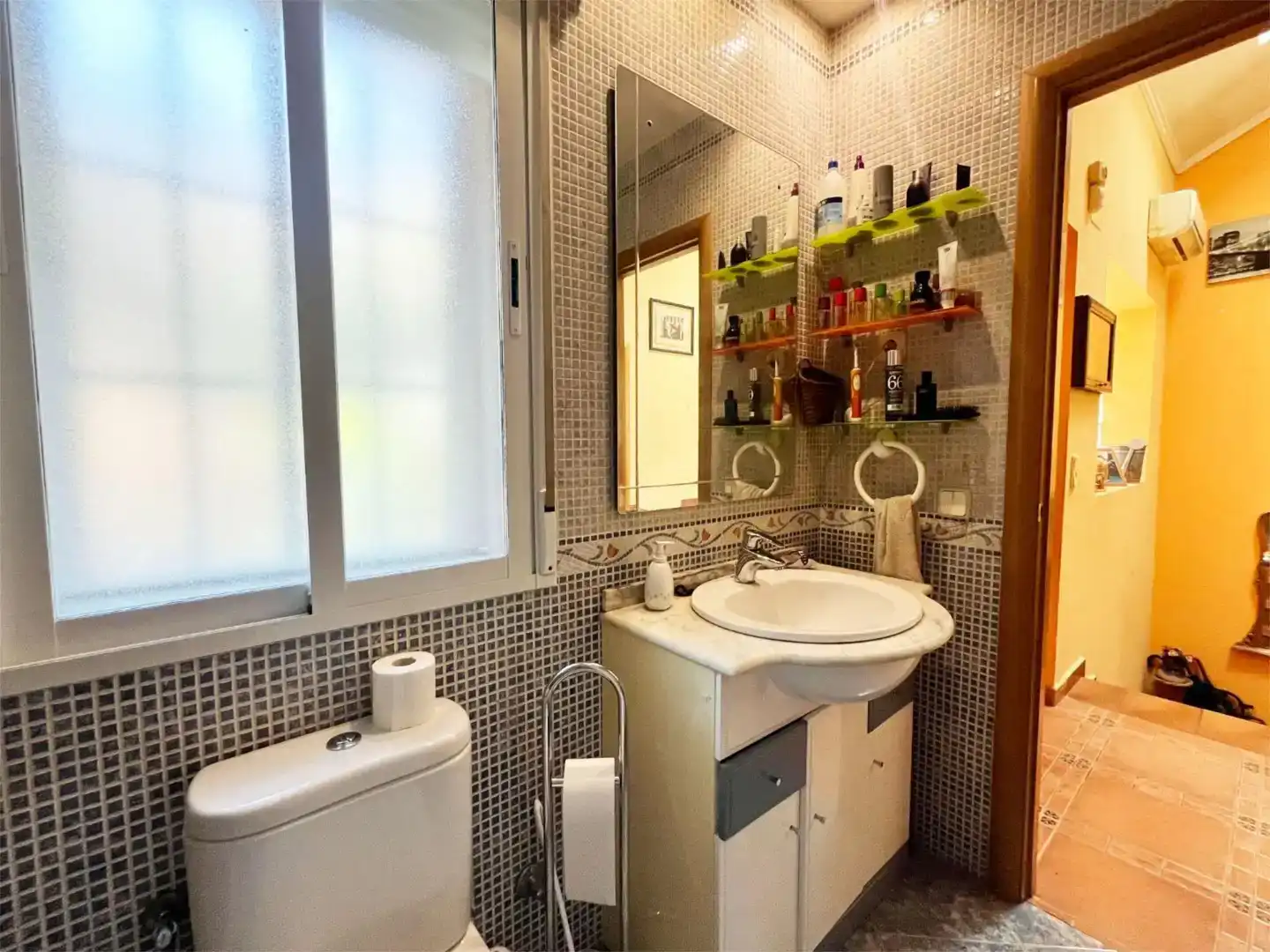 Bany de Casa o xalet en venda en Villanueva del Pardillo amb Aire condicionat, Jardí privat i Parquet