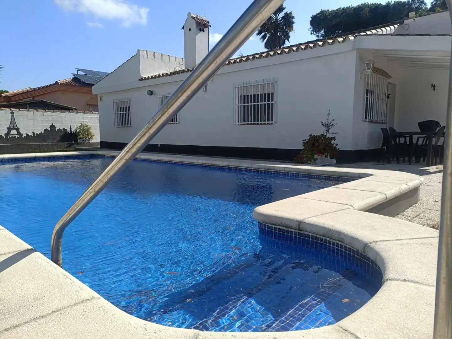 Piscina de Casa o xalet en venda en Chiclana de la Frontera