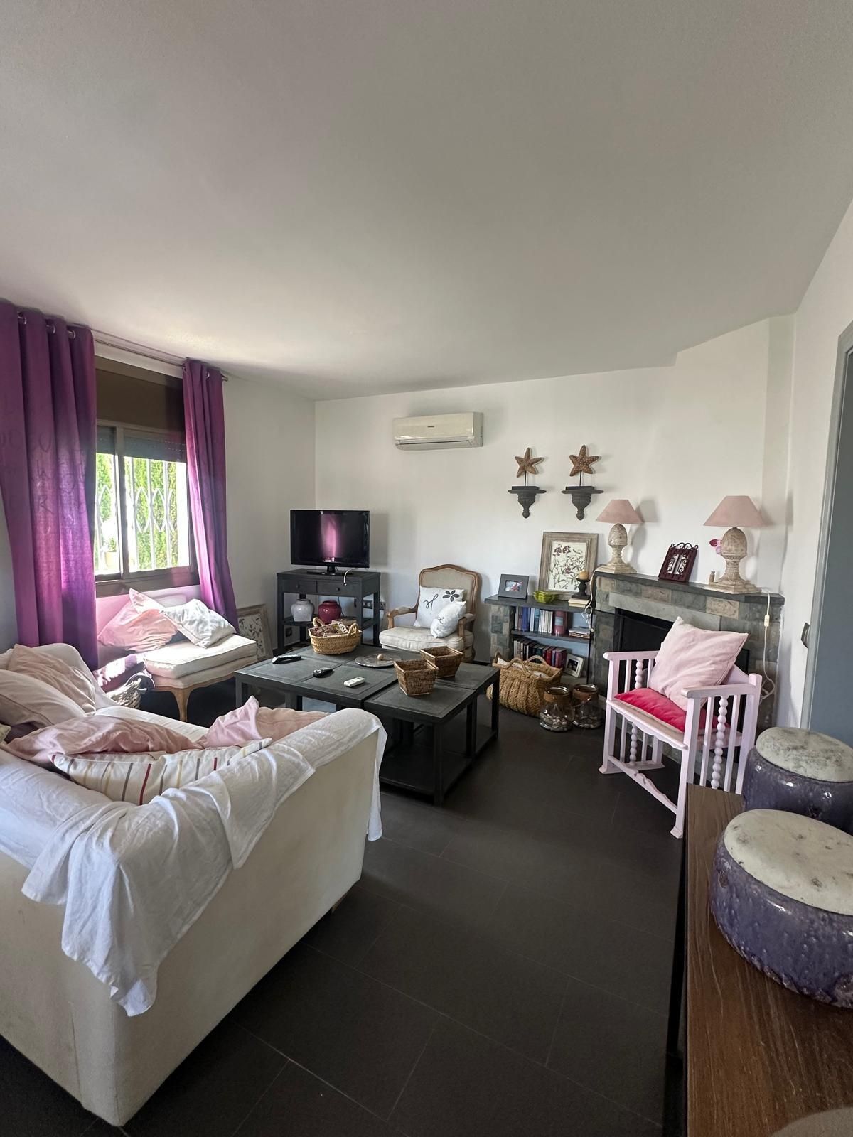 Living room of House or chalet for sale in Calafell  with Air Conditioner, Private garden and Terrace