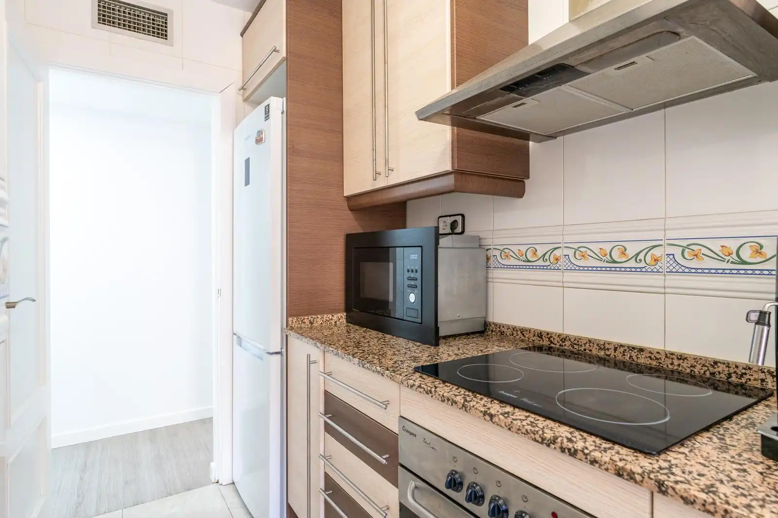 Küche von Wohnung zum Verkauf in Reus mit Klimaanlage, Heizung und Parkett
