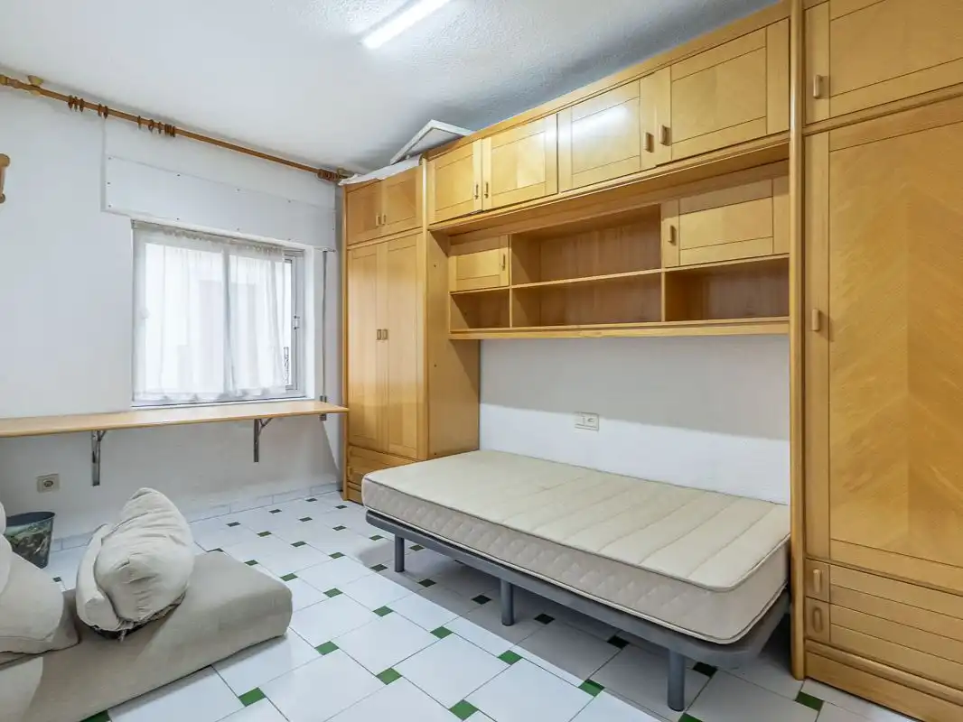Flat with lift for sale in Calle Carlos Pareja 4, imagen 3