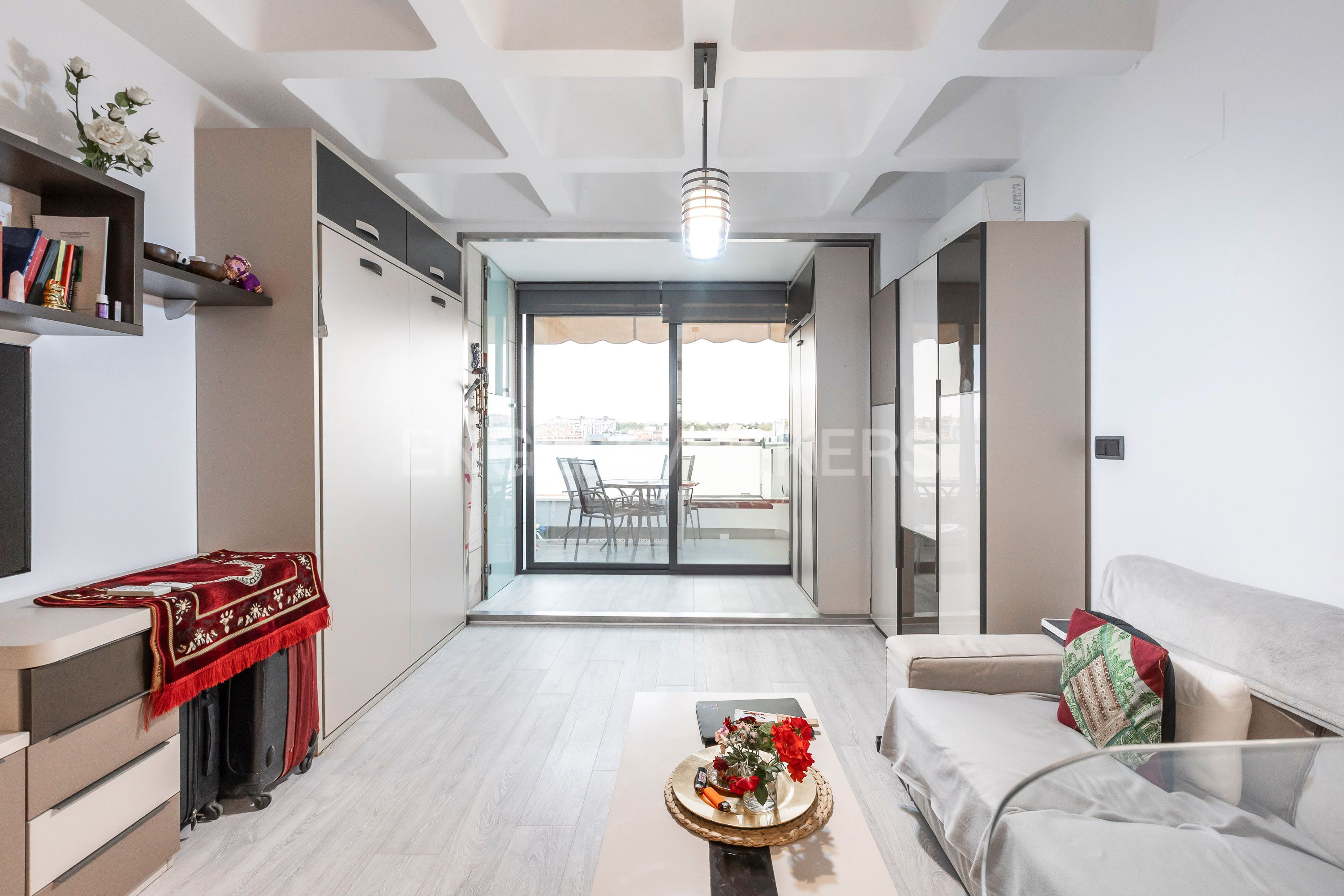 Sala d'estar de Àtic en venda en  Madrid Capital amb Calefacció i Terrassa