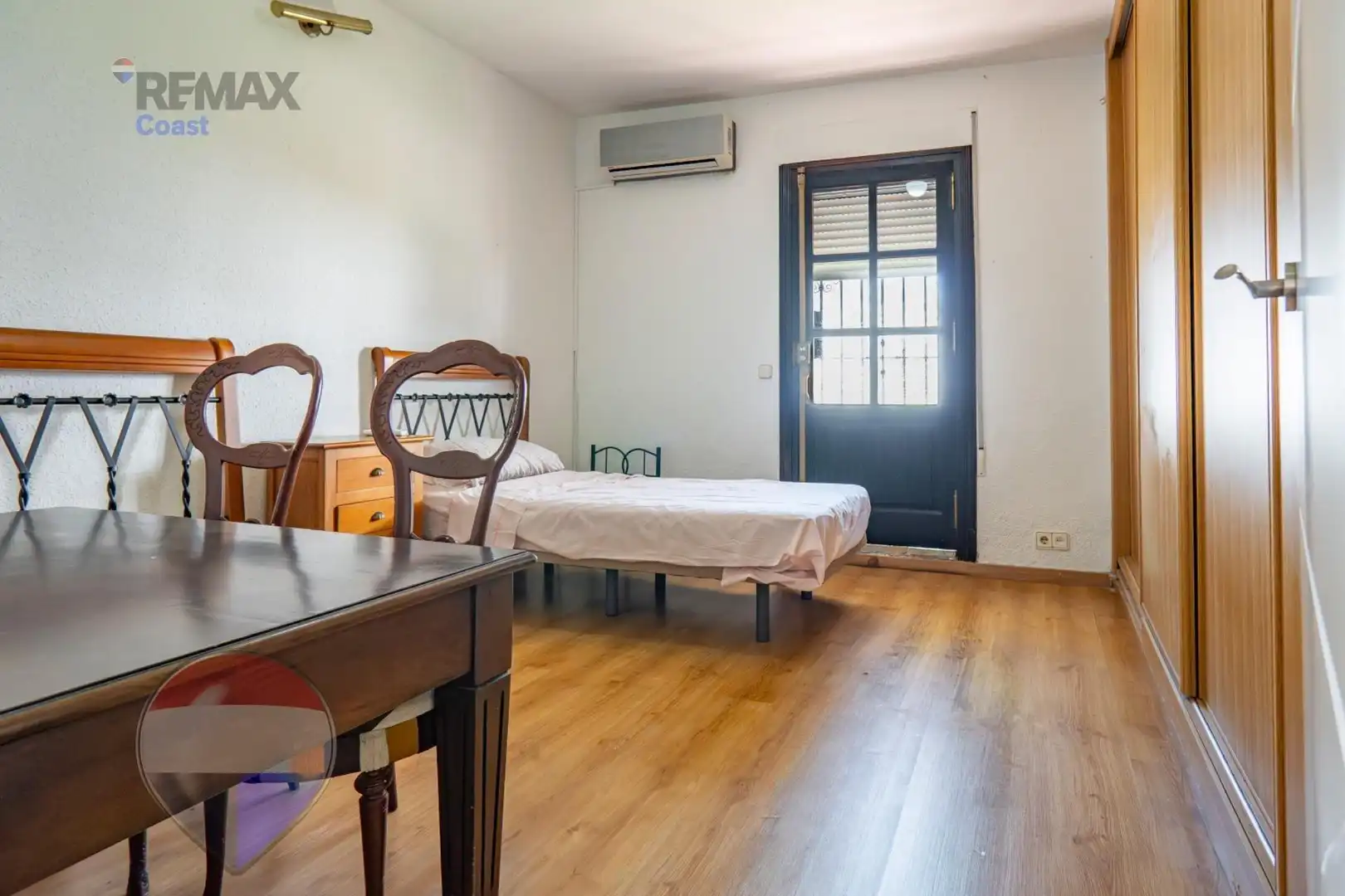 Dormitori de Casa o xalet en venda en Rincón de la Victoria amb Aire condicionat, Jardí privat i Piscina