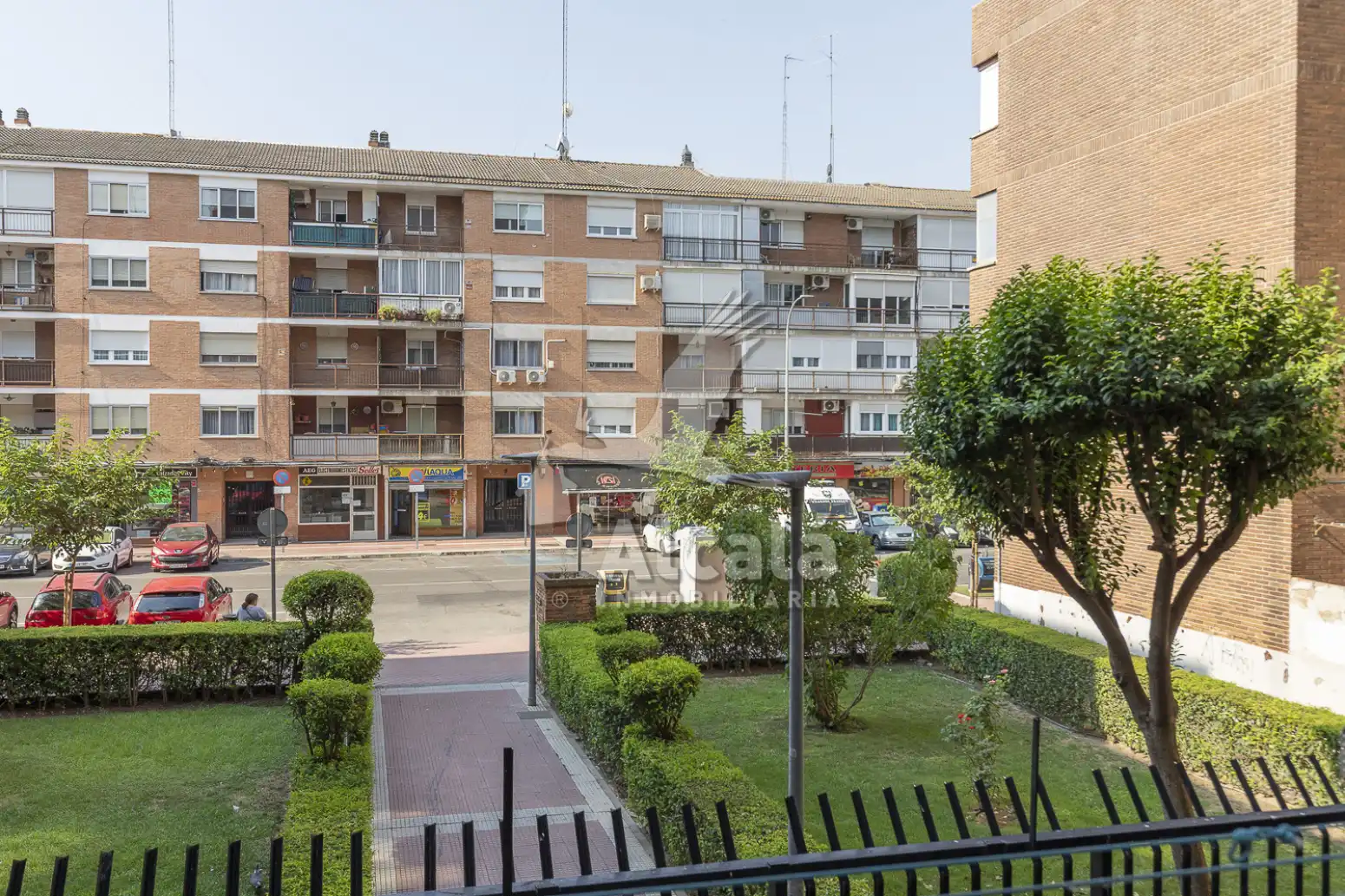 Vista exterior de Piso en venta en Torrejón de Ardoz con Calefacción, Parquet y Terraza