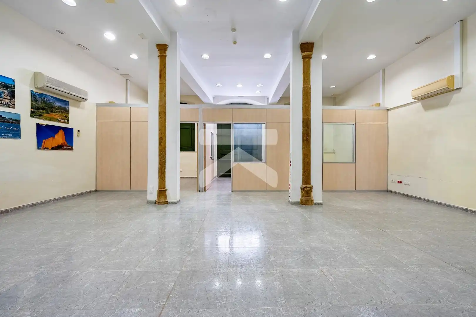 Buildings for sale in Tortosa