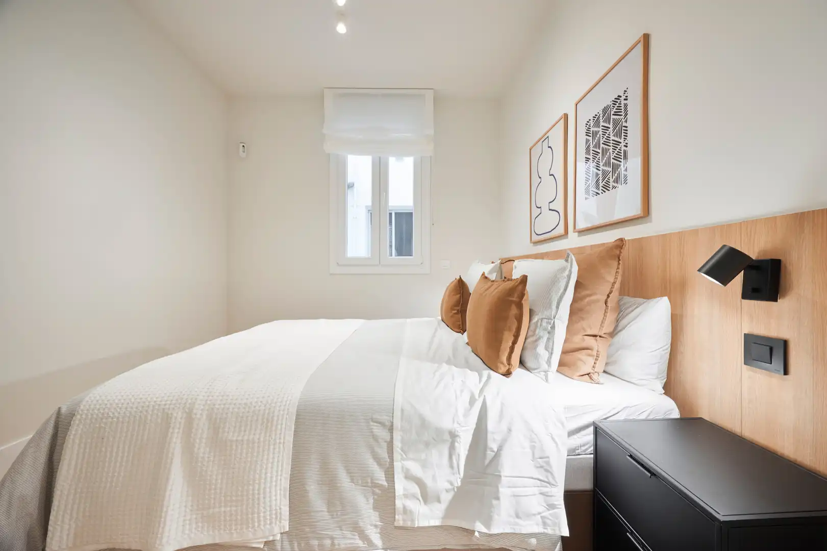 Schlafzimmer von Wohnung zur Miete in Madrid mit Klimaanlage, Heizung und Balkon