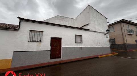 Amplia casa con encanto en Arquillos Se pone a la venta esta espaciosa casa situada en la tranquila localidad de Arquillos, en la