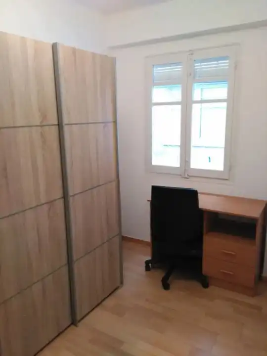 Bedroom of Flat for rent in Burjassot  with Air Conditioner, Furnished and Oven