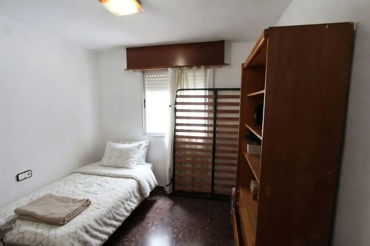 Habitación de Piso en venta en Paterna con Terraza y Balcón