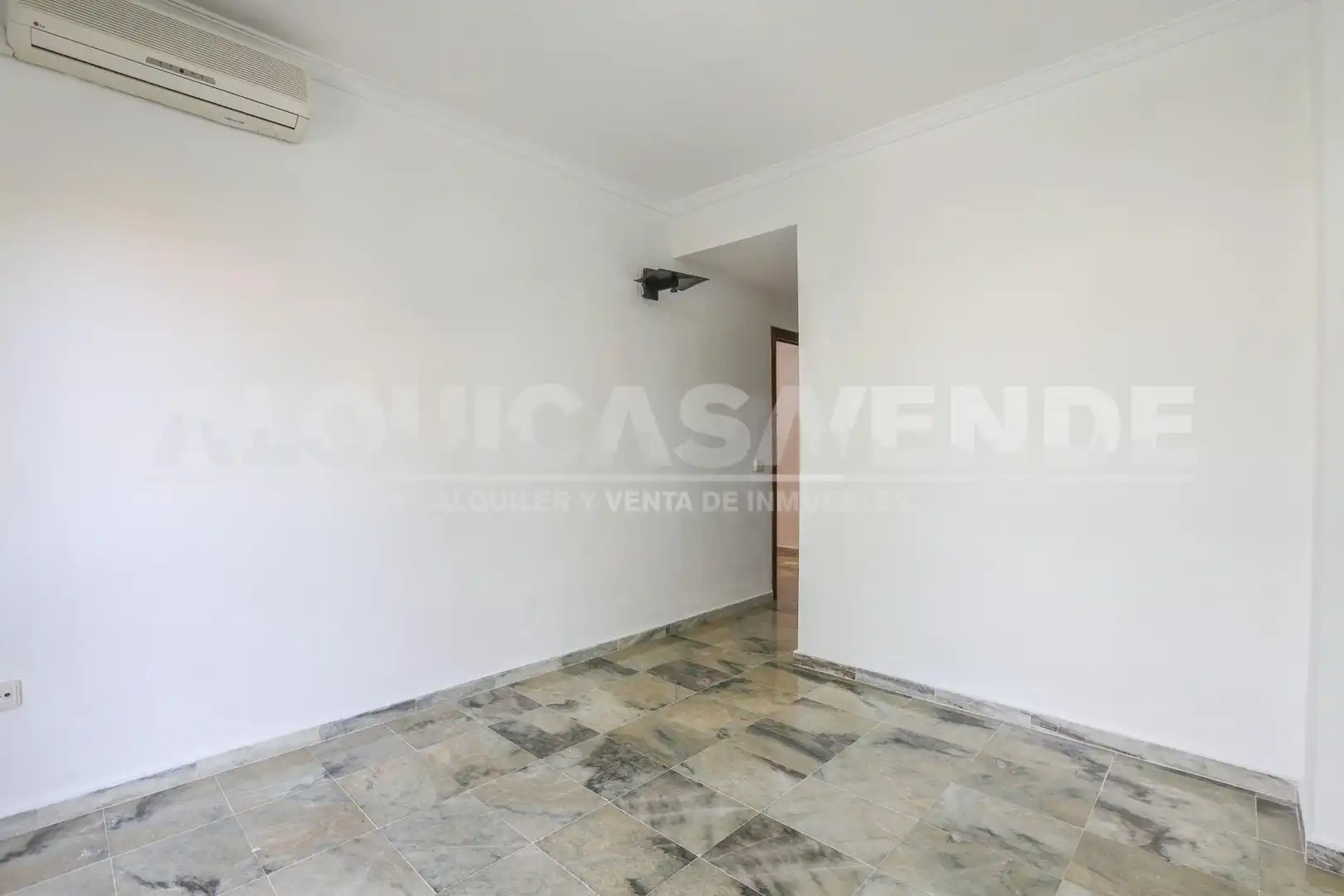 Flat with terrace for sale in Este - Alcosa- Torreblanca, imagen 34