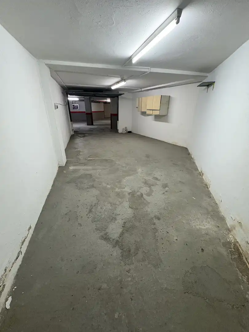 Garage zum Verkauf in El Astillero  