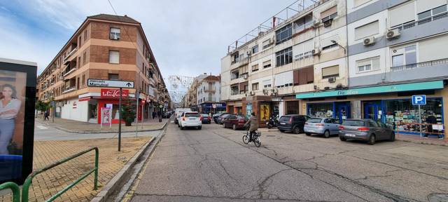 Local comercial en Alquiler en Viñuela - Rescatado