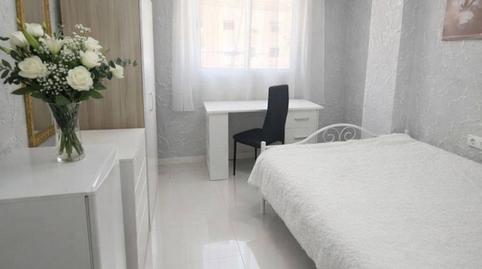 Foto 3 de Piso en venta en Calle Conchita Piquer, El Calvari,  Valencia Capital