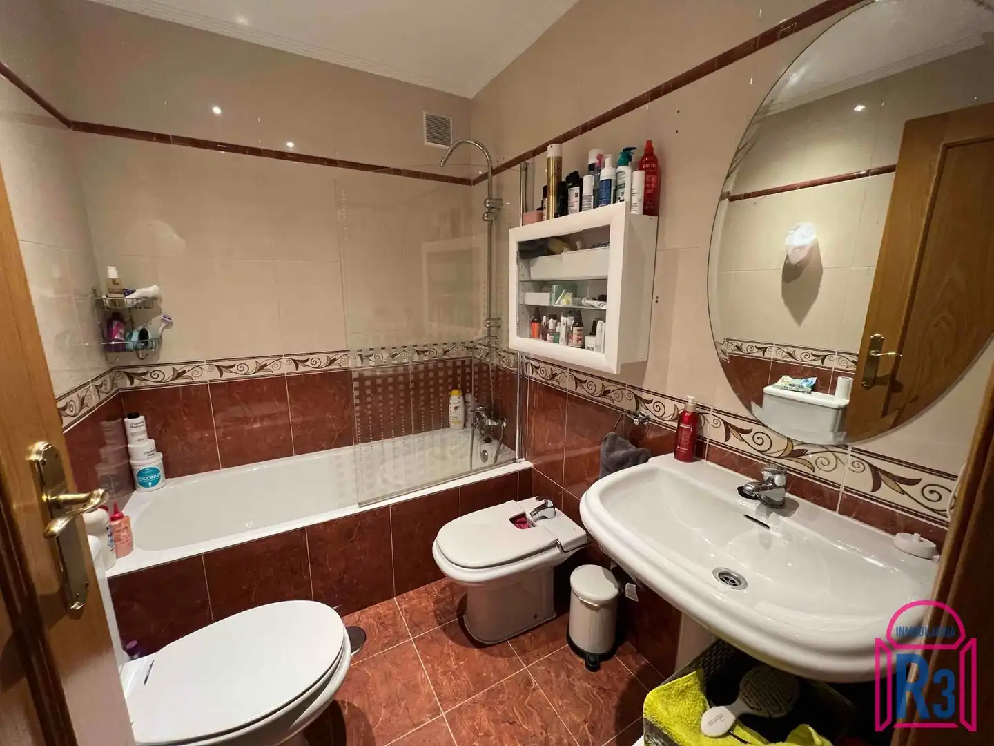 Bathroom of Apartments for sale in León Capital   with Heating and Storage room