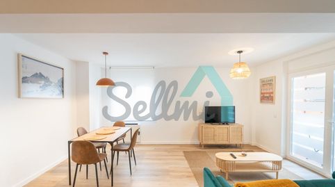 Foto 2 von Wohnung zur Miete in Muñoz Degraín, Auditorio - Seminario - Parque de Invierno, Oviedo