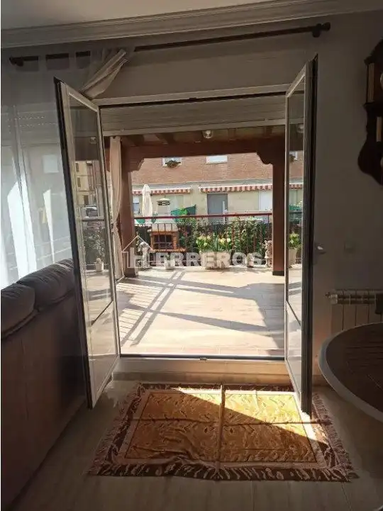 Terrassa de Casa adosada en venda en Alesanco amb Calefacció, Parquet i Terrassa