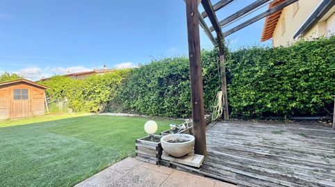 Foto 3 de Casa adosada en venta en Calle Miguel de Cervantes, Anguciana, La Rioja