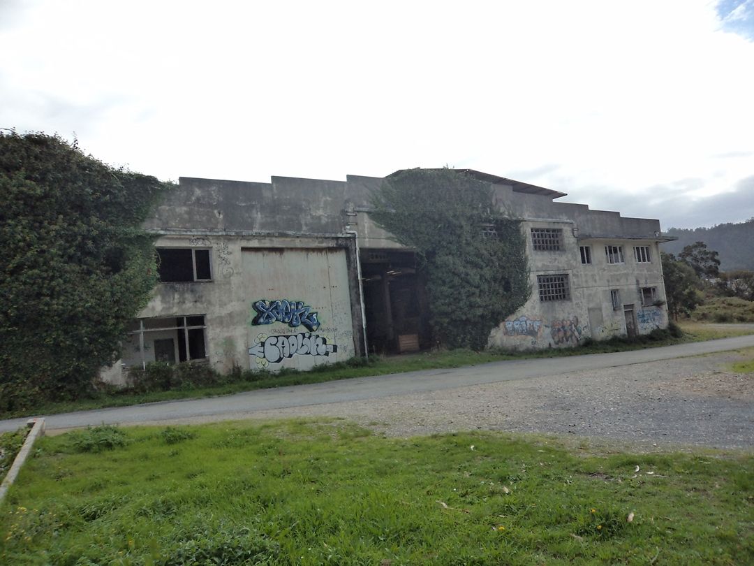 Vista exterior de Nau industrial en venda en O Vicedo 