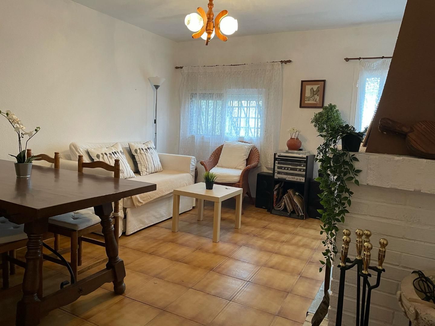 Living room of Single-family semi-detached for sale in Ejea de los Caballeros  with Terrace