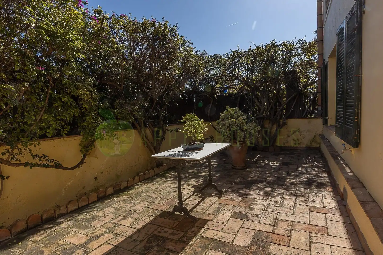 Terraza de Casa o chalet en venta en Vilanova i la Geltrú con Aire acondicionado, Calefacción y Jardín privado