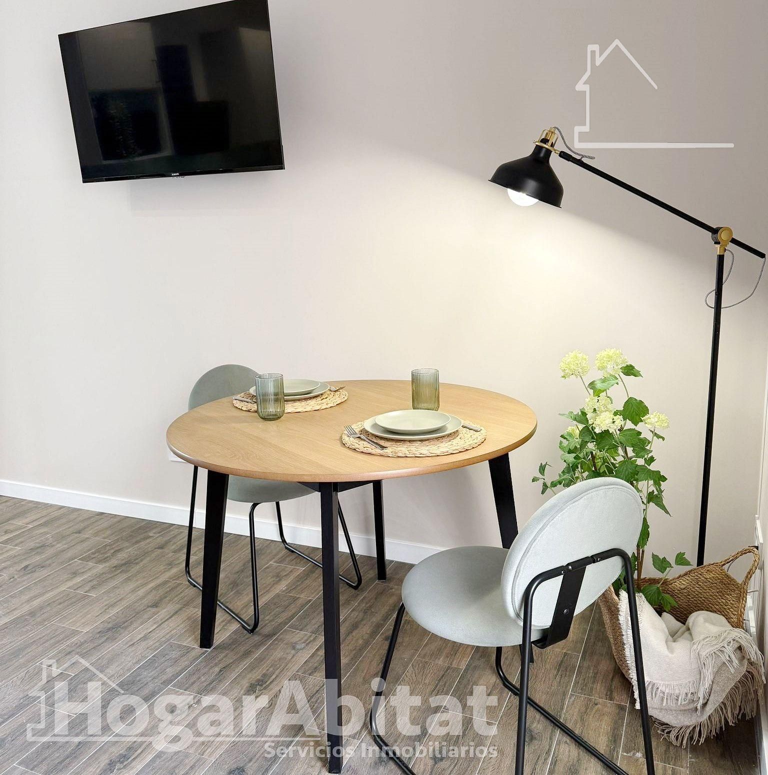 Dining room of Flat for sale in  Valencia Capital  with Air Conditioner and Heating