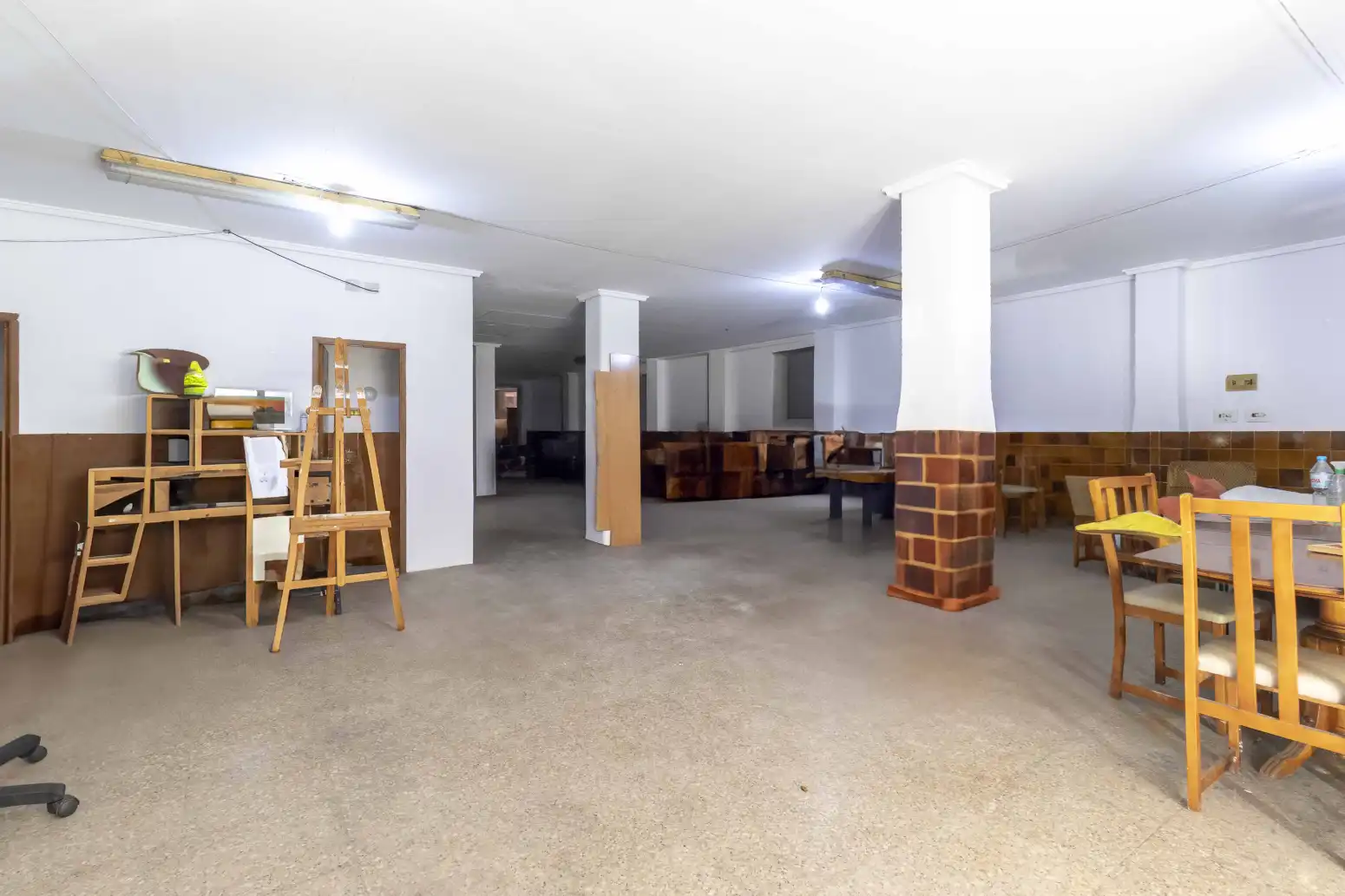 Gewerbefläche zum Verkauf in Camí Reial, imagen 7