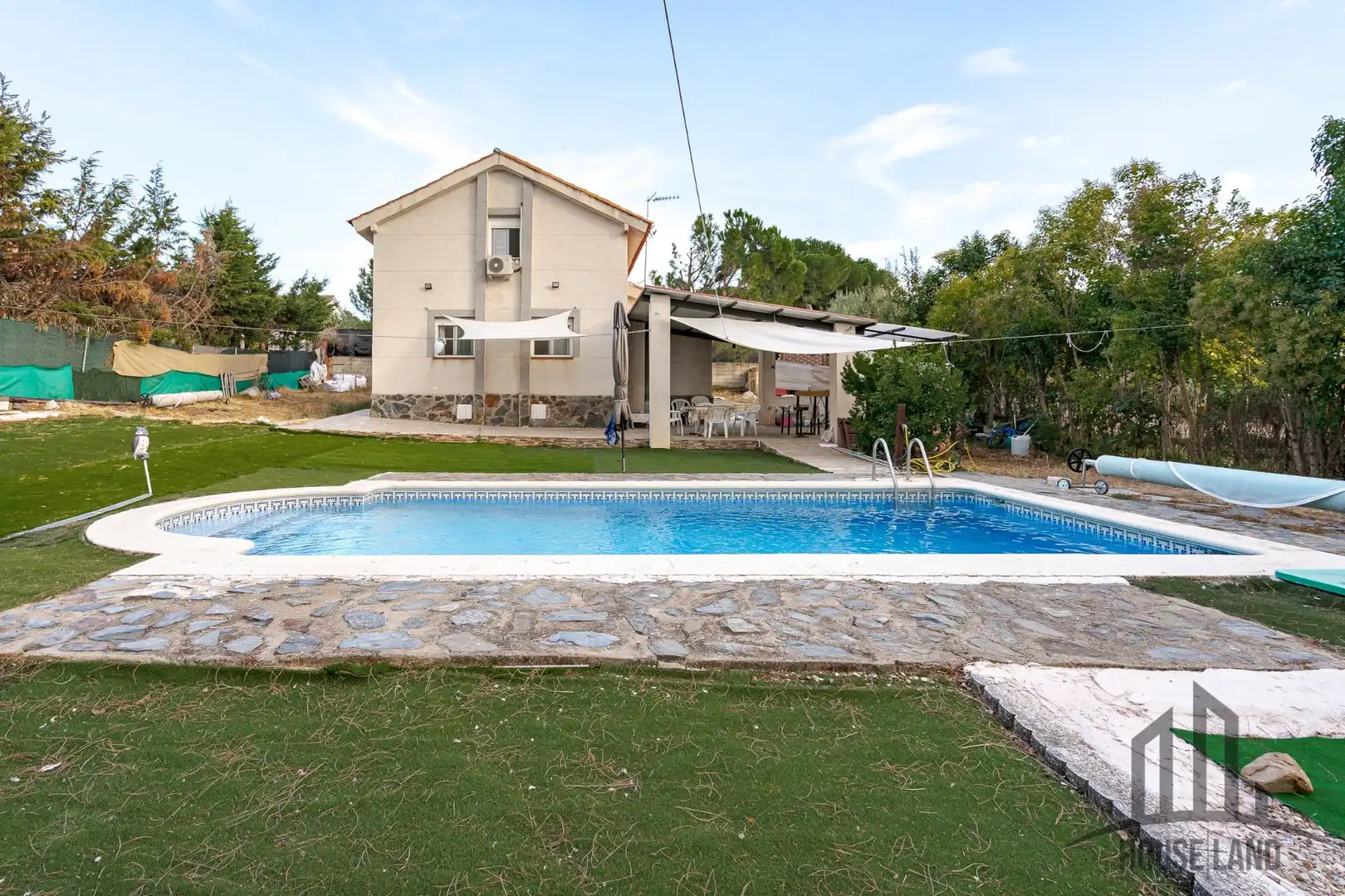 Schwimmbecken von Haus oder Chalet zum Verkauf in Uceda mit Privatgarten und Schwimmbad
