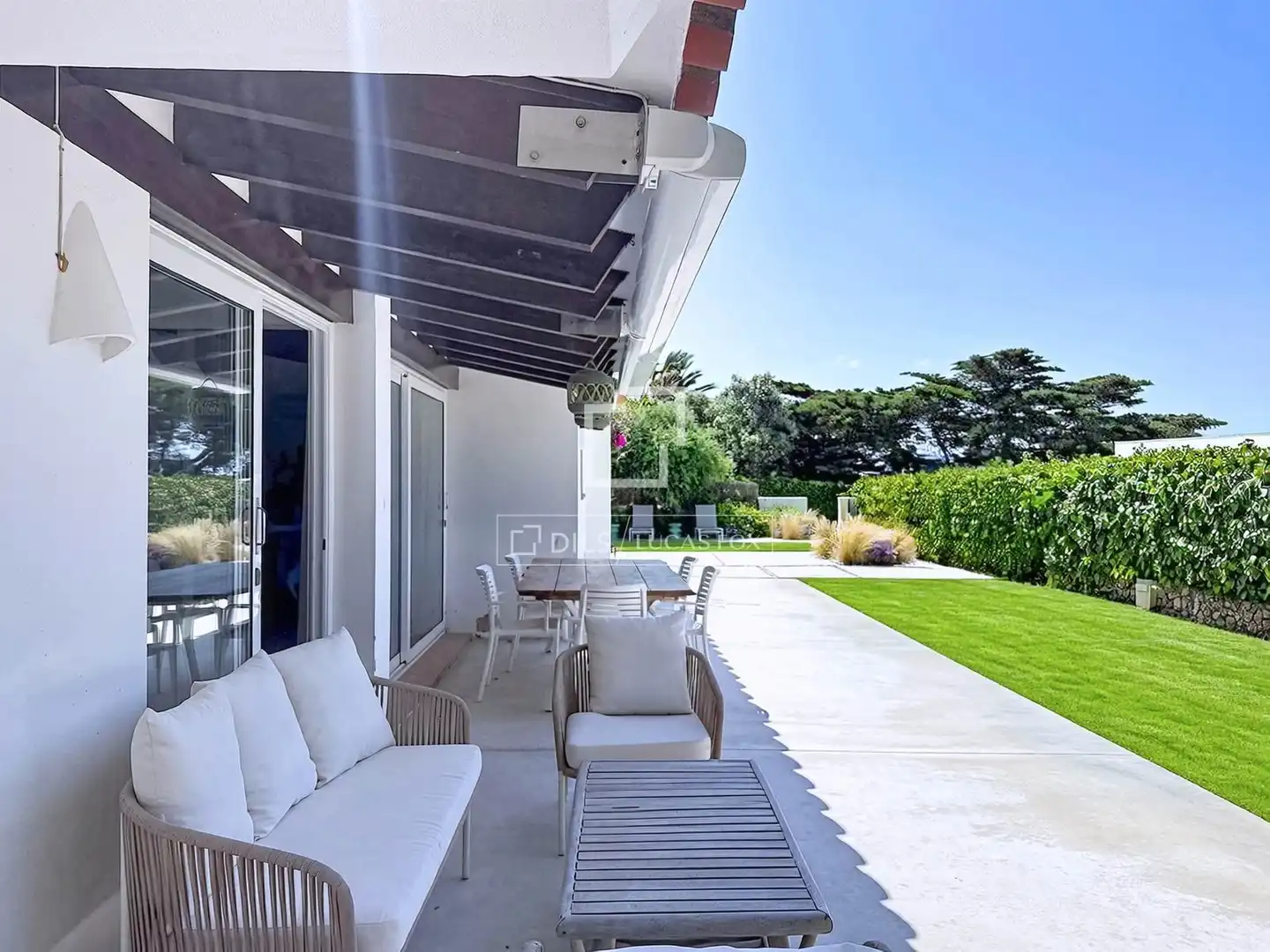 Terrassa de Casa o xalet en venda en Sant Lluís amb Aire condicionat, Calefacció i Jardí privat