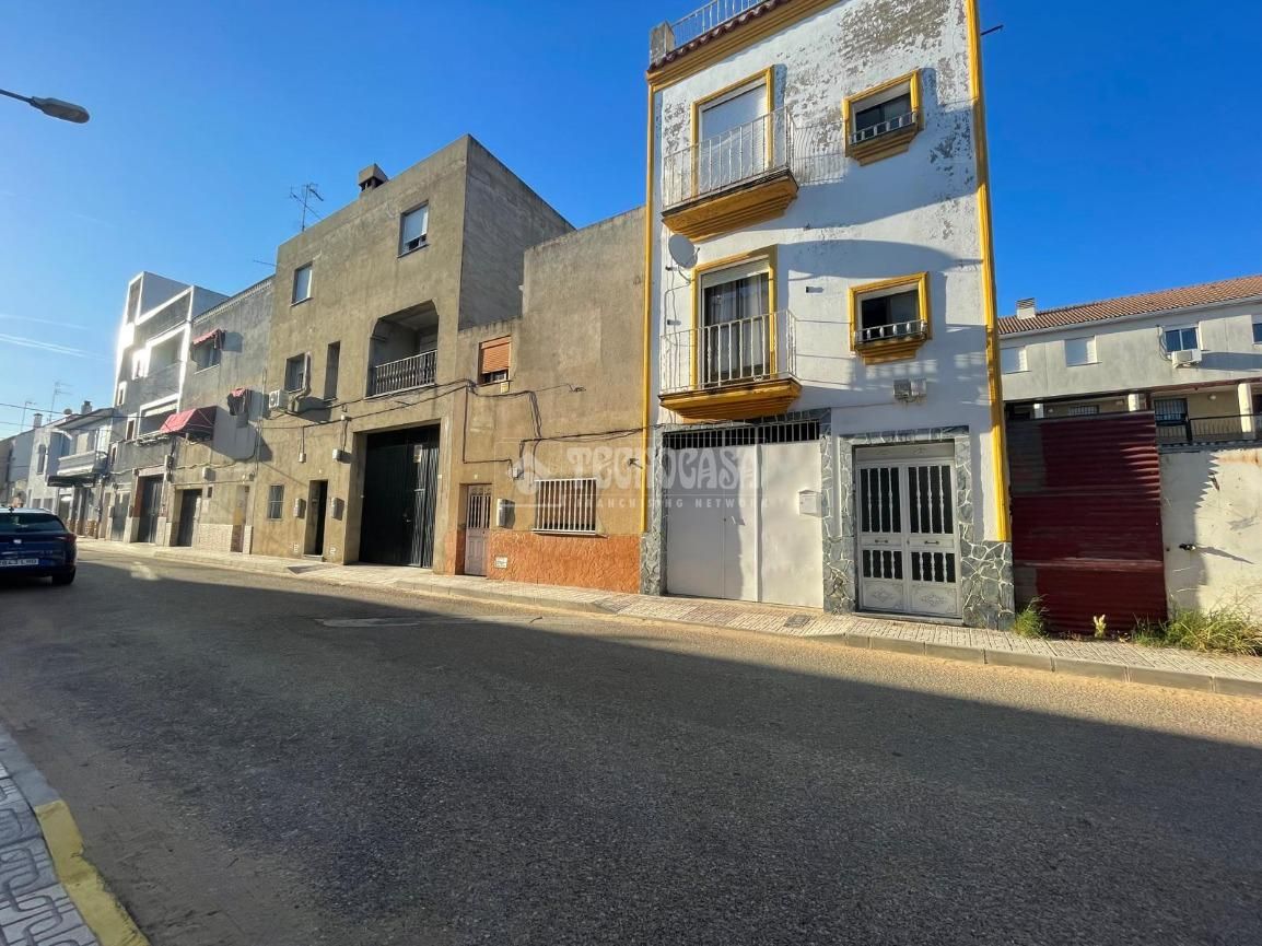 Vista exterior de Casa o chalet en venta en Badajoz Capital con Terraza