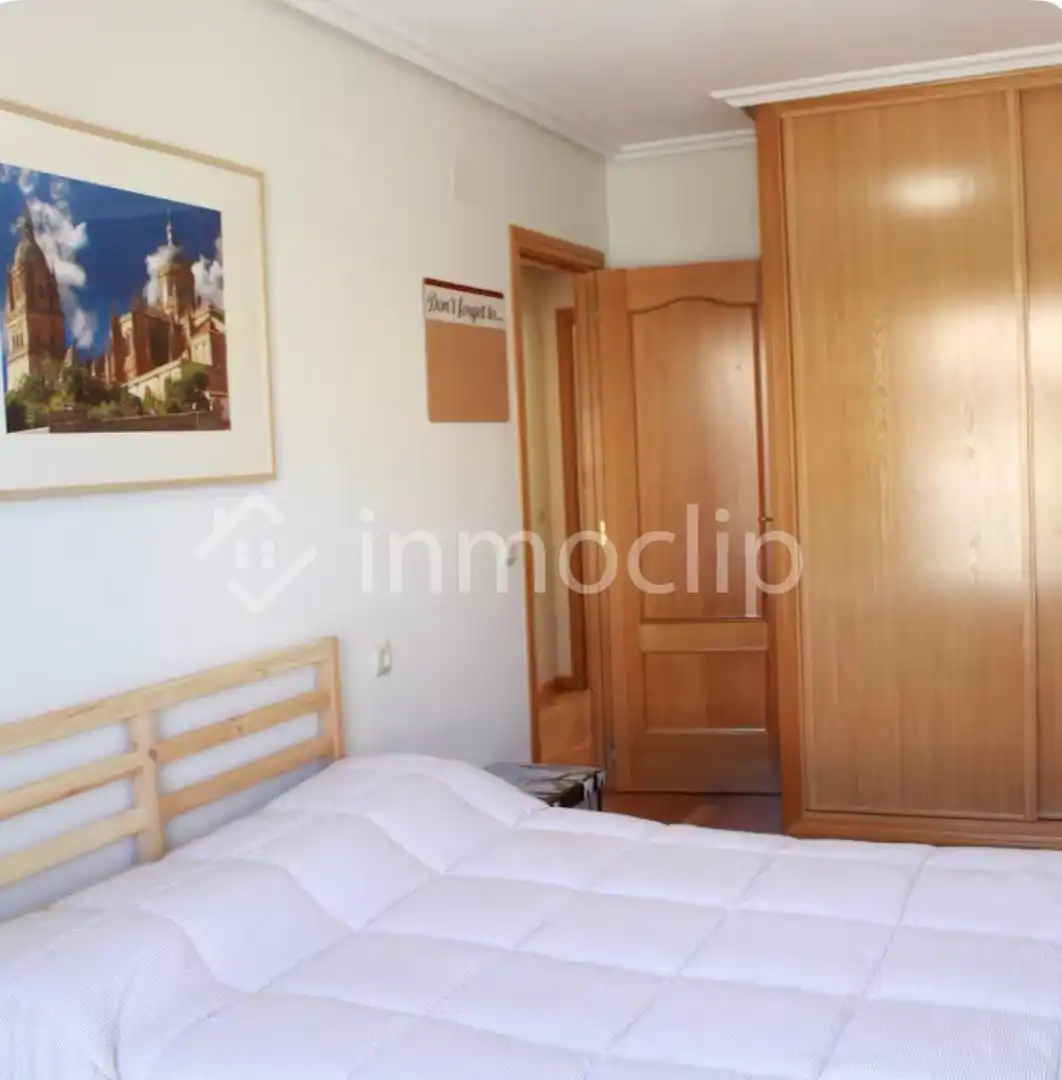Bedroom of Flat for share in Villamayor  with Heating and Furnished