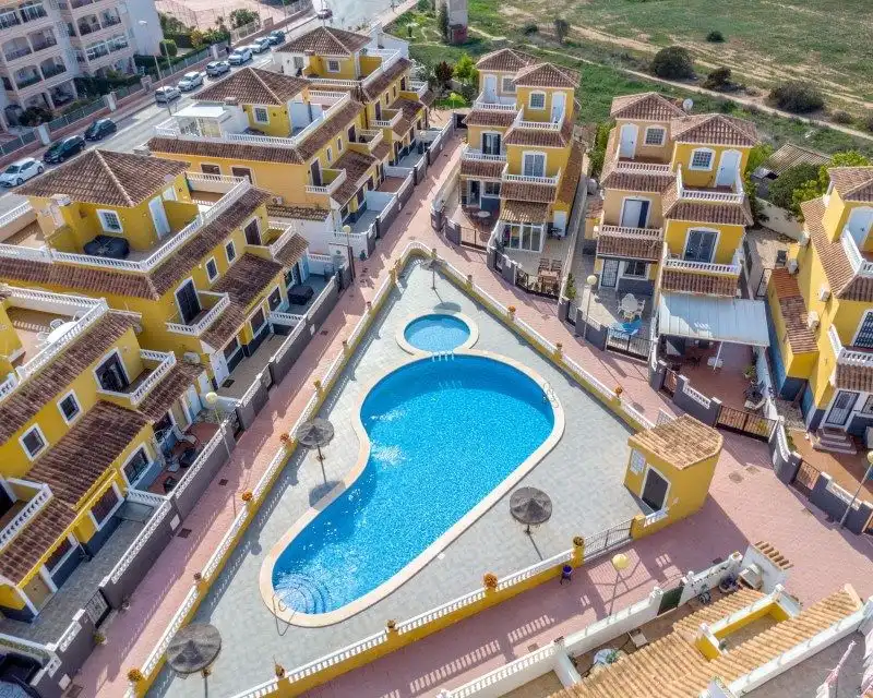 Maison mitoyenne avec piscine à vendre à N/A, imagen 25