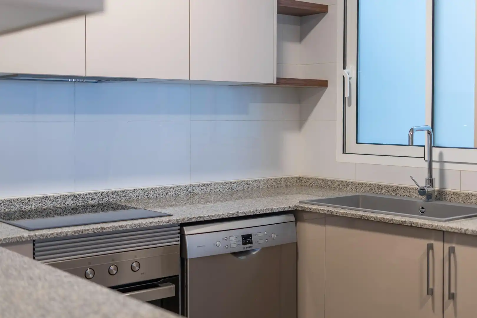 Kitchen of Flat for rent in Valencia  with Air Conditioner, Heating and Furnished