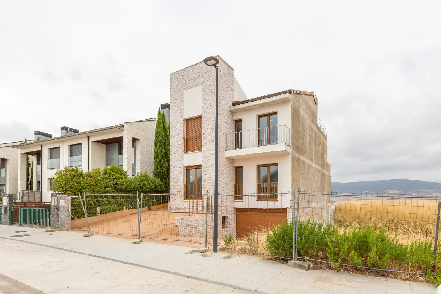 Vista exterior de Casa o xalet en venda en Galar amb Calefacció, Jardí privat i Terrassa