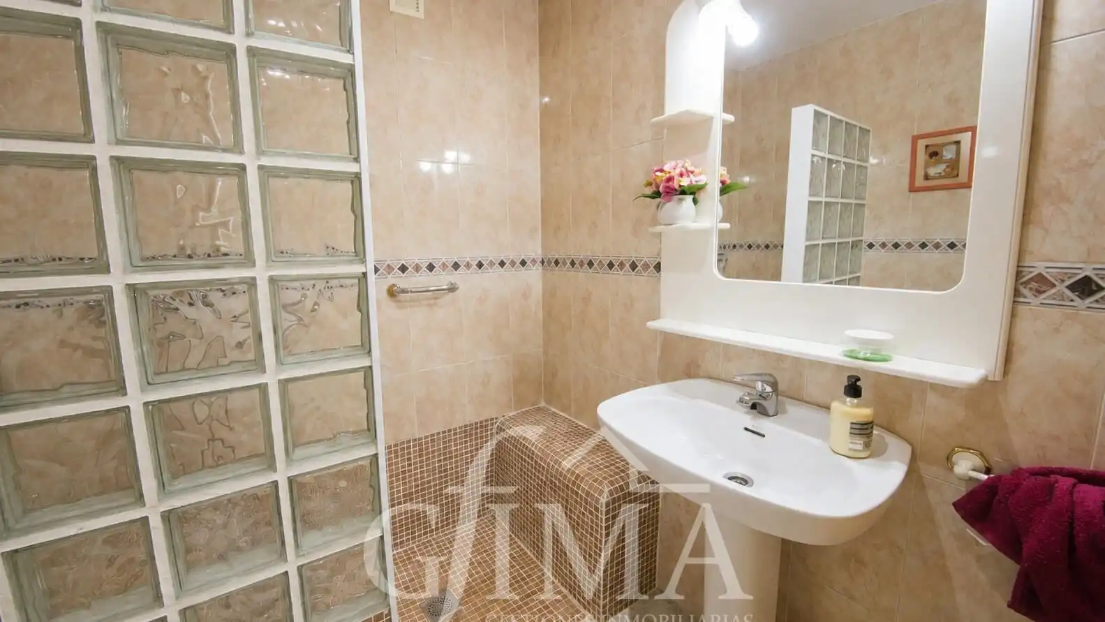 Bathroom of Attic for sale in Tomelloso  with Heating, Terrace and Furnished
