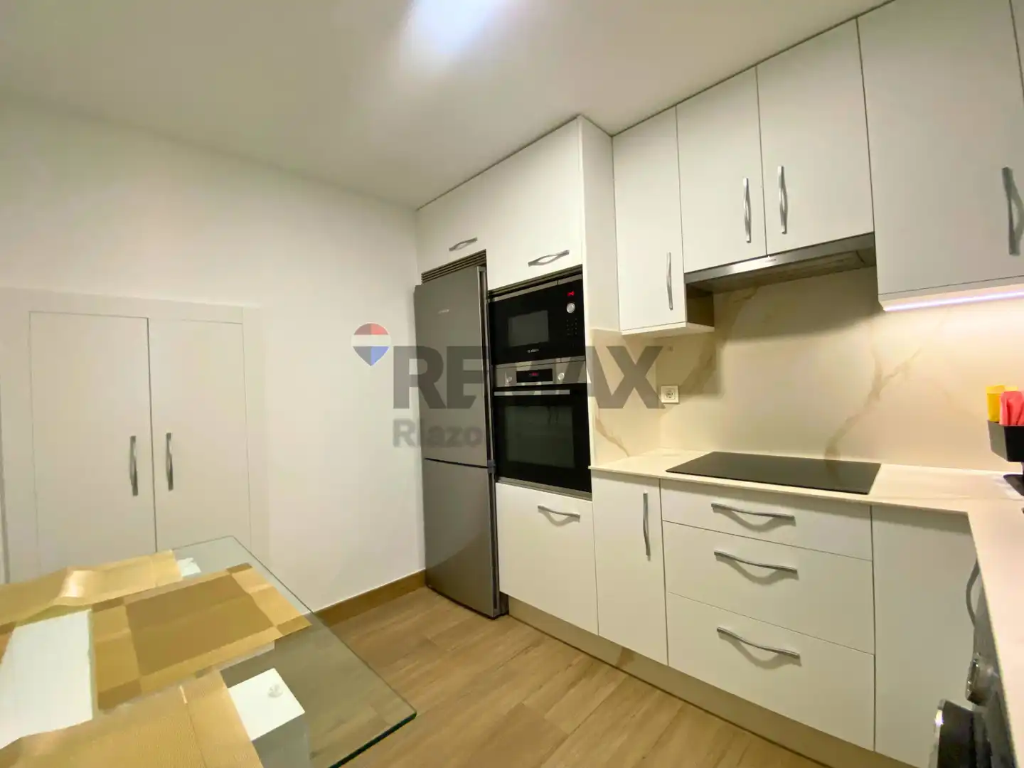 Kitchen of Flat for rent in Santiago de Compostela   with Terrace, Furnished and Oven