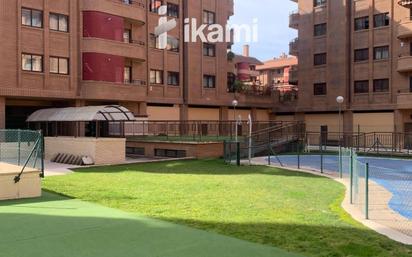 Exterior view of Flat for sale in Alcalá de Henares  with Air Conditioner, Heating and Terrace