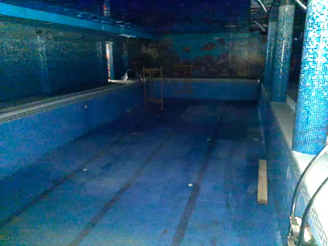 Schwimmbecken von Büro zum Verkauf in Santurde de Rioja