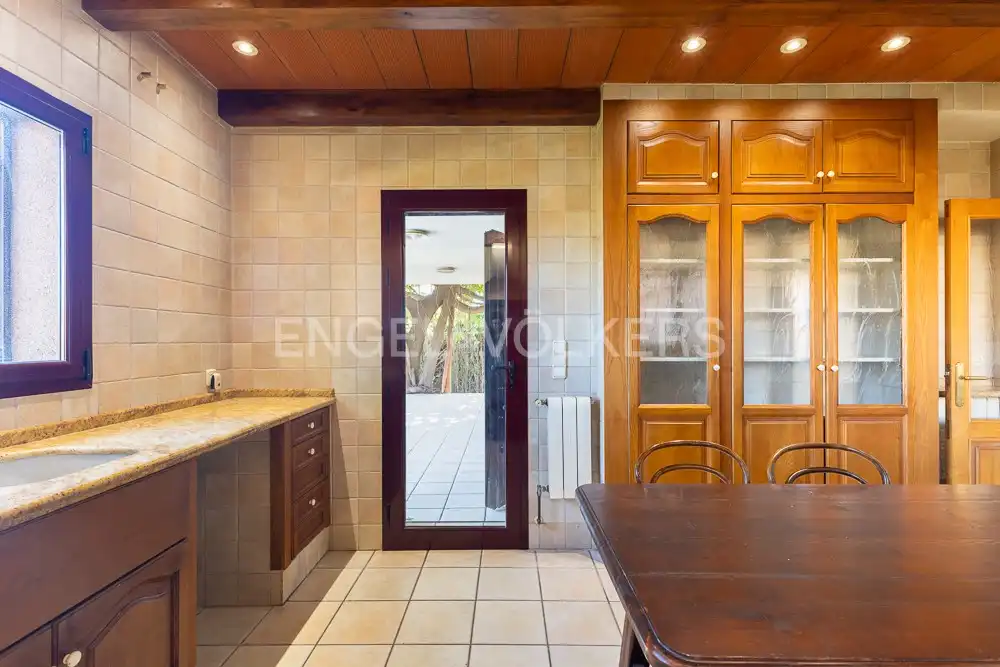 Kitchen of Houses for sale in La Pobla de Vallbona  with Air Conditioner, Heating and Private garden
