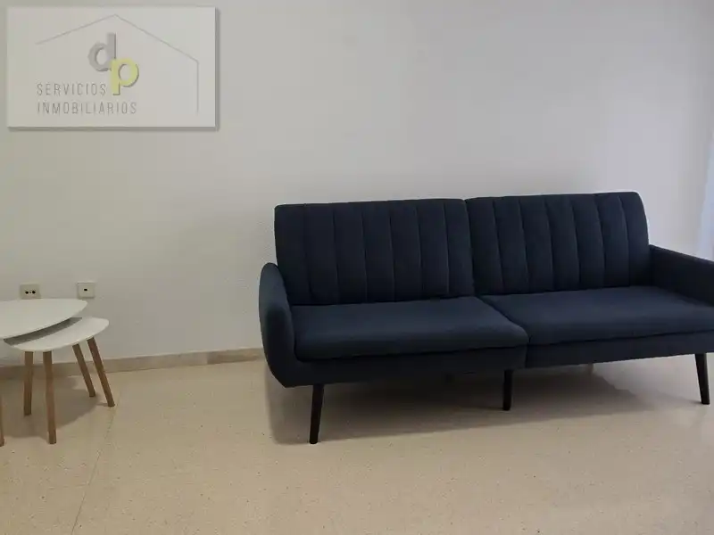 Sala d'estar de Pis de lloguer en Elche / Elx amb Aire condicionat, Moblat i Balcó