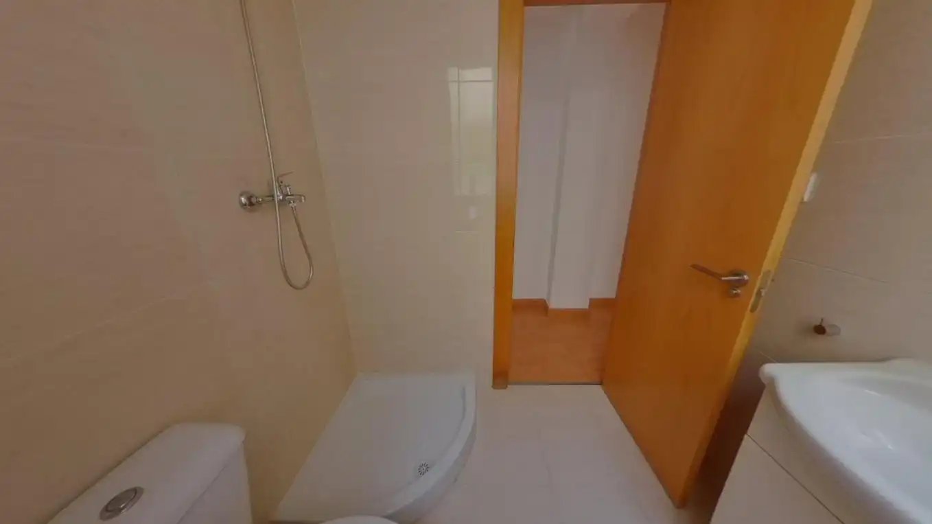 Baño de Piso en venta en Zaragoza con Horno y Balcón