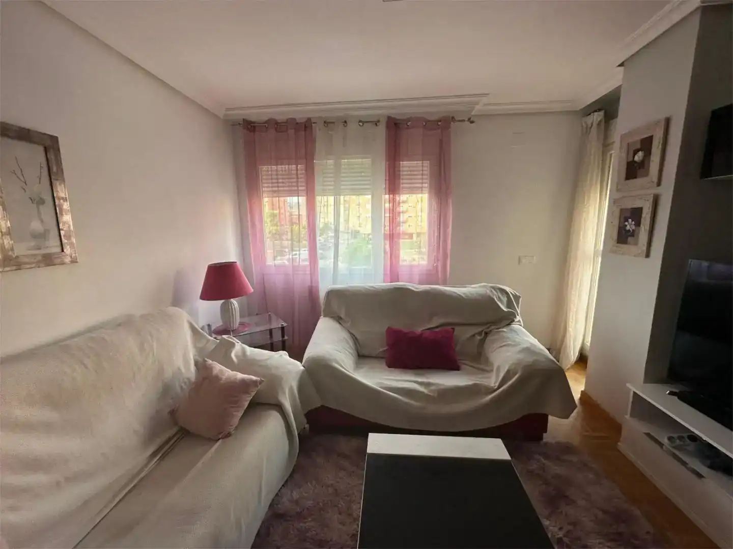 Living room of Flat for rent in Cuenca Capital  with Swimming Pool and Balcony