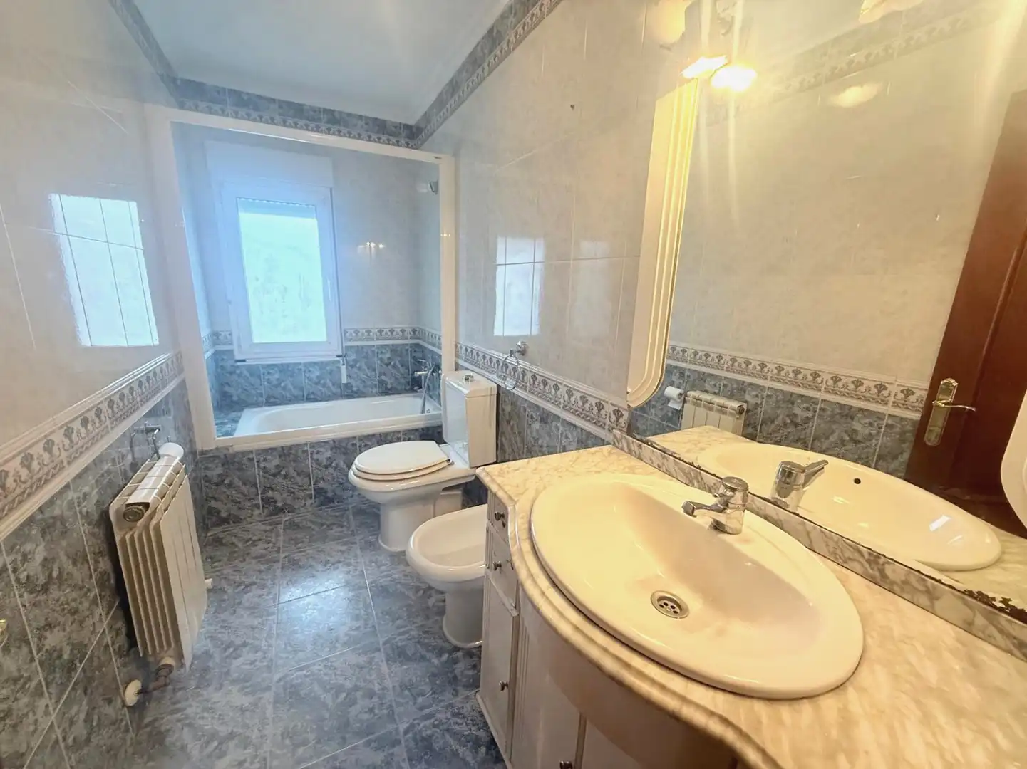 Piso en venta en Raíces - Calle Hernán Cortés, Raíces